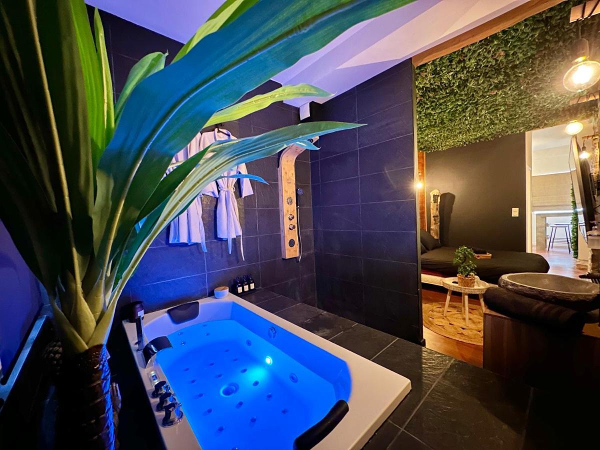 Bali Room Dijon Bagian luar foto